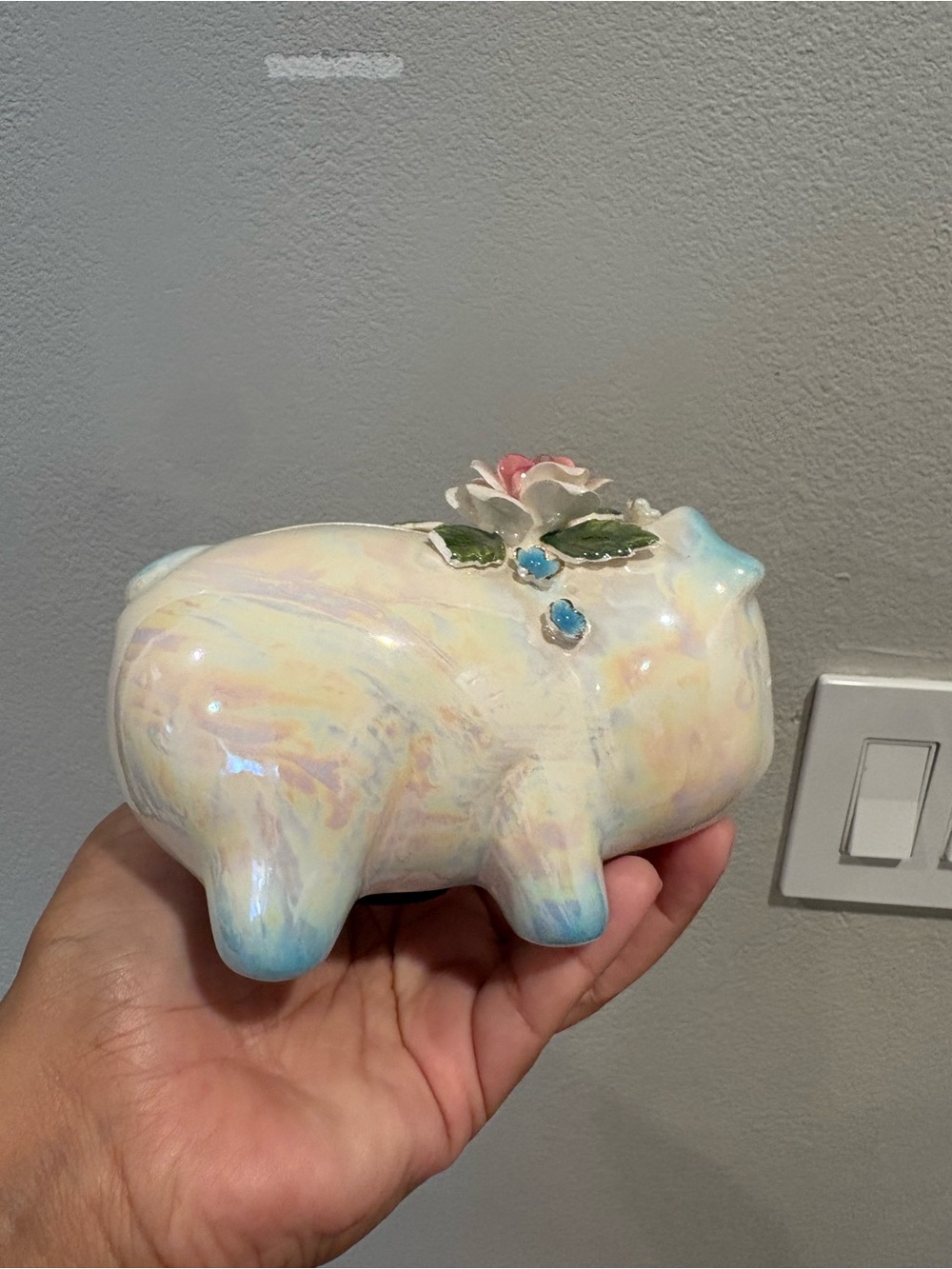 vintage ceramic iridescent hand painted piggy bank made in Japan EUC - Picture 6 of 14